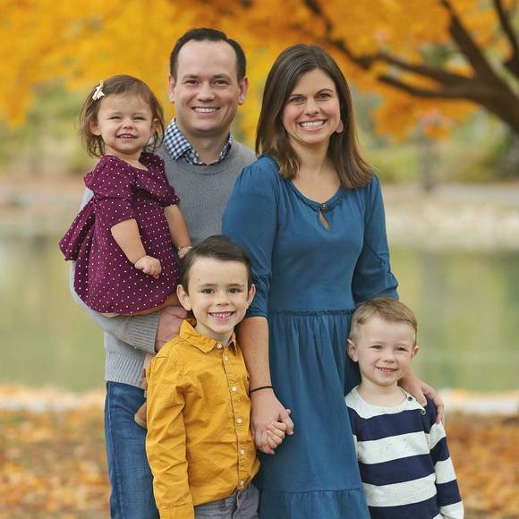 Meet your Posher, Sarah - Picture 1 of 1